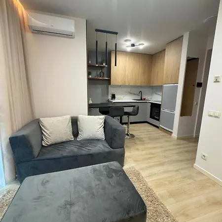 Apartment Park Land Premium